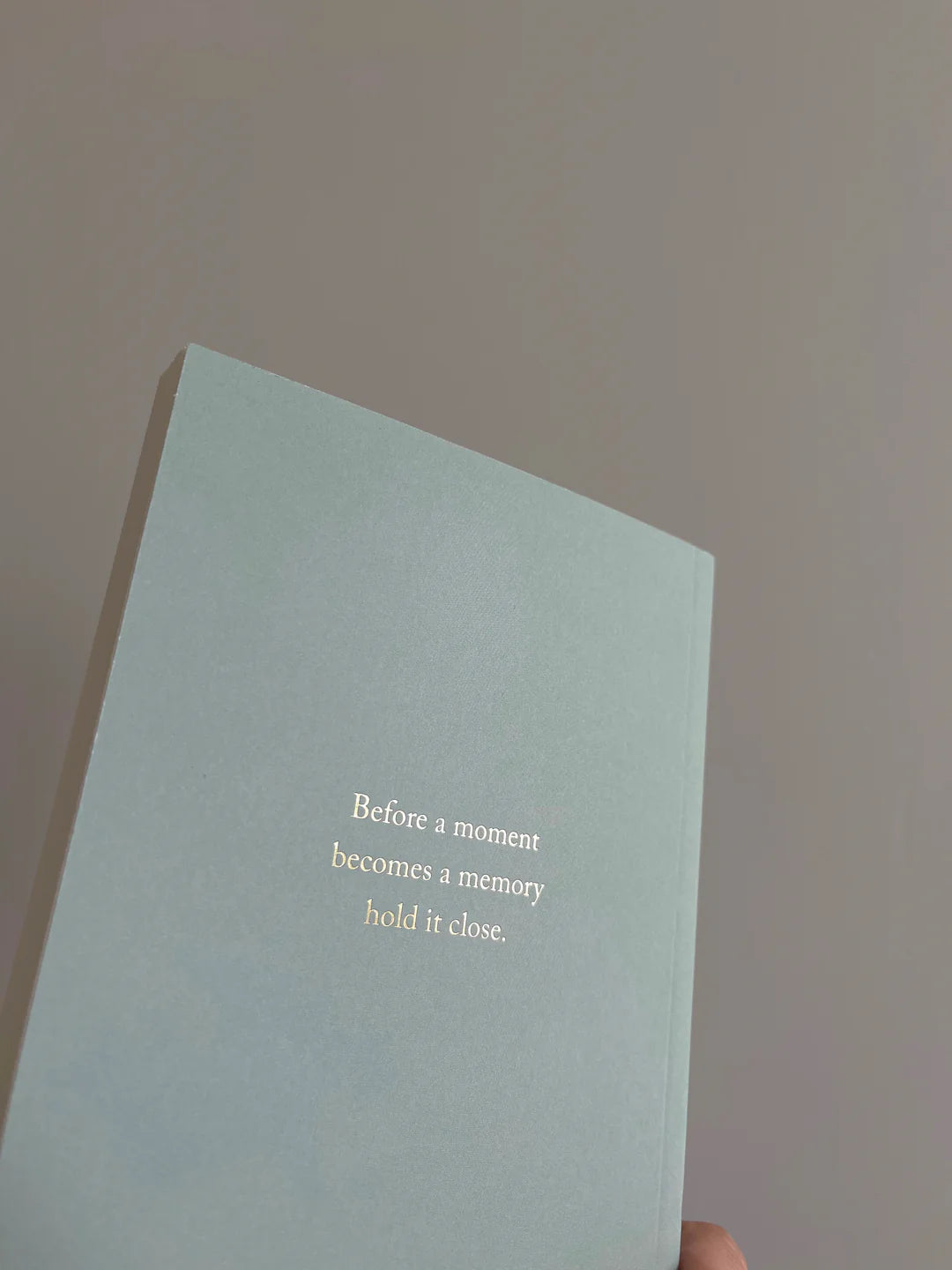 MOMENTS TO HOLD CLOSE Molly Burford